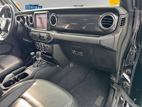 Certified 2021 Jeep Wrangler Unlimited Sahara image 12