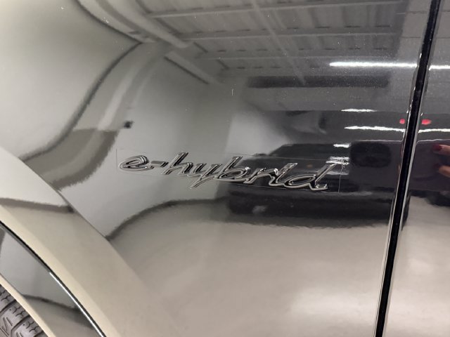 Certified 2026 Porsche Cayenne S AWD/4WD image 15