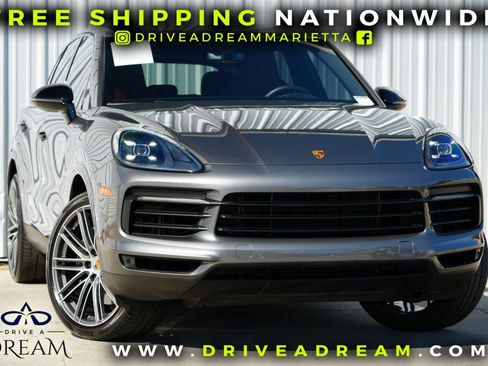Used 2023 Porsche Cayenne image 2