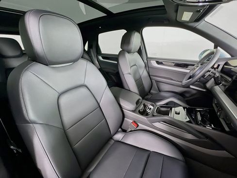 New 2026 Porsche Cayenne image 30