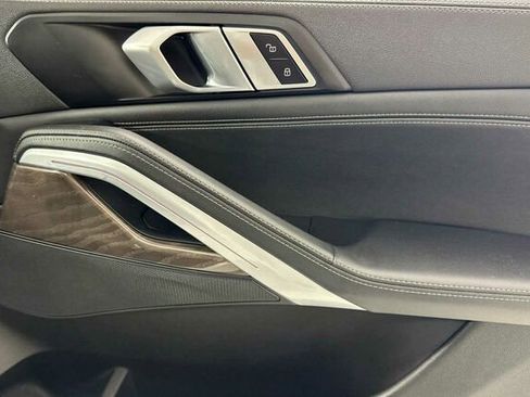 Used 2023 BMW X6 xDrive40i w/ M Sport Package image 20