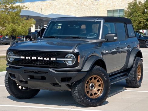 Used 2022 Ford Bronco Wildtrak AWD/4WD image 2