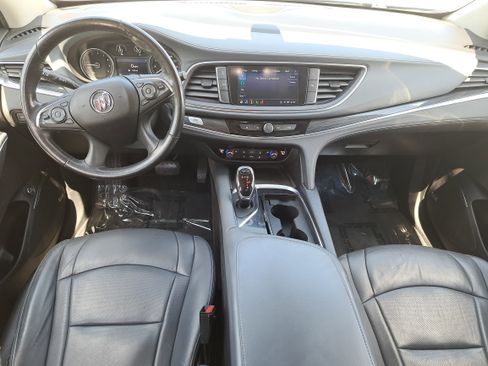 Used 2020 Buick Enclave Essence w/ Sound and Sites Package AWD/4WD image 9