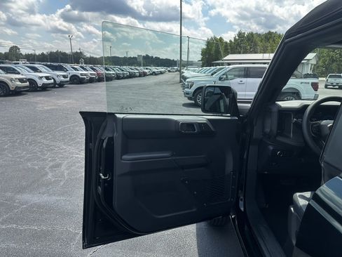 New 2025 Ford Bronco Base image 16