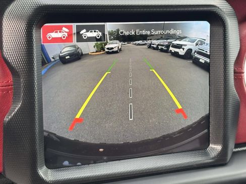 Used 2023 Jeep Wrangler Unlimited Rubicon 4xe AWD/4WD image 11