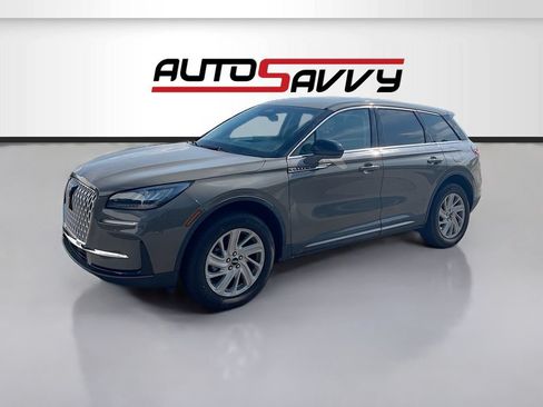 Used 2025 Lincoln Corsair FWD image 3