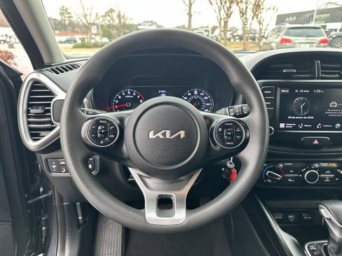 Used 2022 Kia Soul LX w/ Technology Package image 25