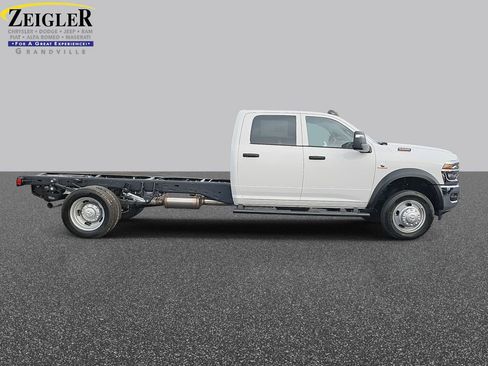 New 2026 RAM 5500 Tradesman w/ Chrome Appearance Group image 4