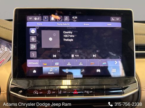 Used 2025 Jeep Compass Limited AWD/4WD image 17