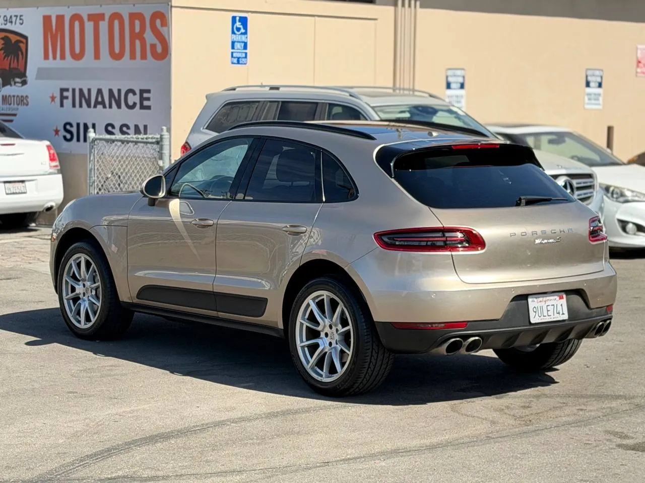 Used 2016 Porsche Macan S AWD/4WD image 10