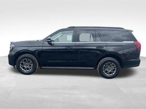 New 2026 Ford Expedition Active RWD image 2