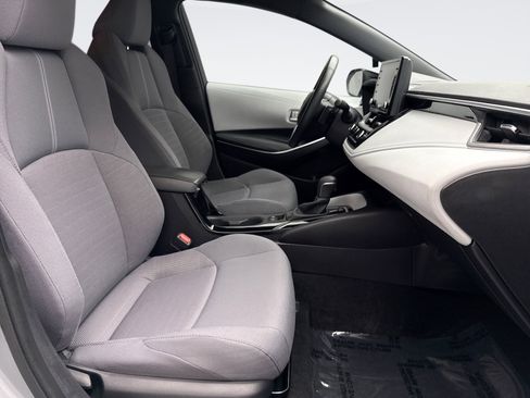 Used 2022 Toyota Corolla SE image 17