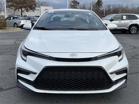 Certified 2025 Toyota Corolla SE image 8