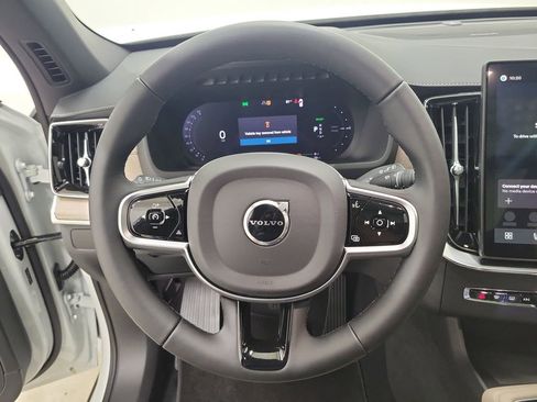 New 2026 Volvo XC90 T8 Plus AWD/4WD image 24