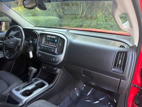 Used 2018 Chevrolet Colorado LT image 21