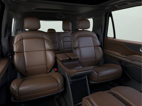 New 2026 Lincoln Navigator Reserve AWD/4WD image 11