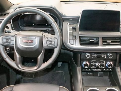 Used 2024 GMC Yukon AT4 w/ AT4 Premium Package AWD/4WD image 18