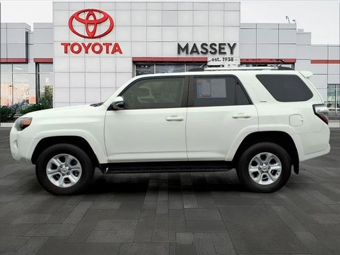 Used 2023 Toyota 4Runner SR5 Premium image 6