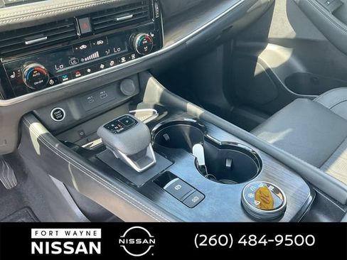 Used 2023 Nissan Rogue Platinum w/ Platinum Premium Package AWD/4WD image 27