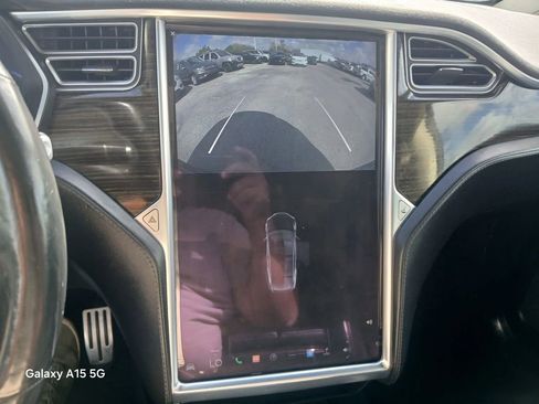 Used 2016 Tesla Model X Performance AWD/4WD image 31
