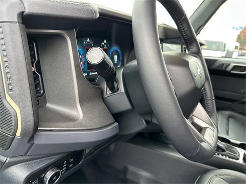 New 2025 Ford Bronco Badlands image 29