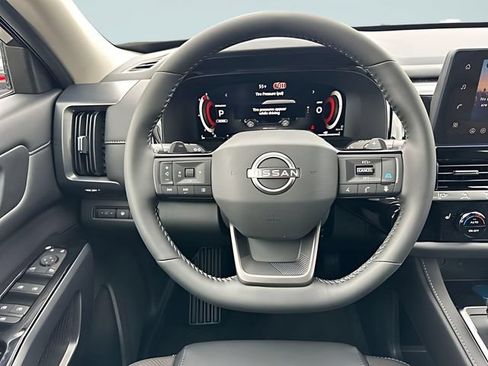 New 2026 Nissan Pathfinder SL AWD/4WD image 18