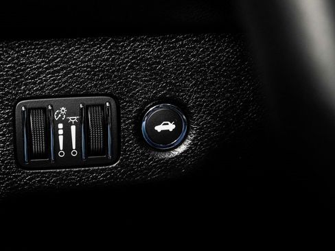 Used 2023 Dodge Challenger SRT Hellcat image 31