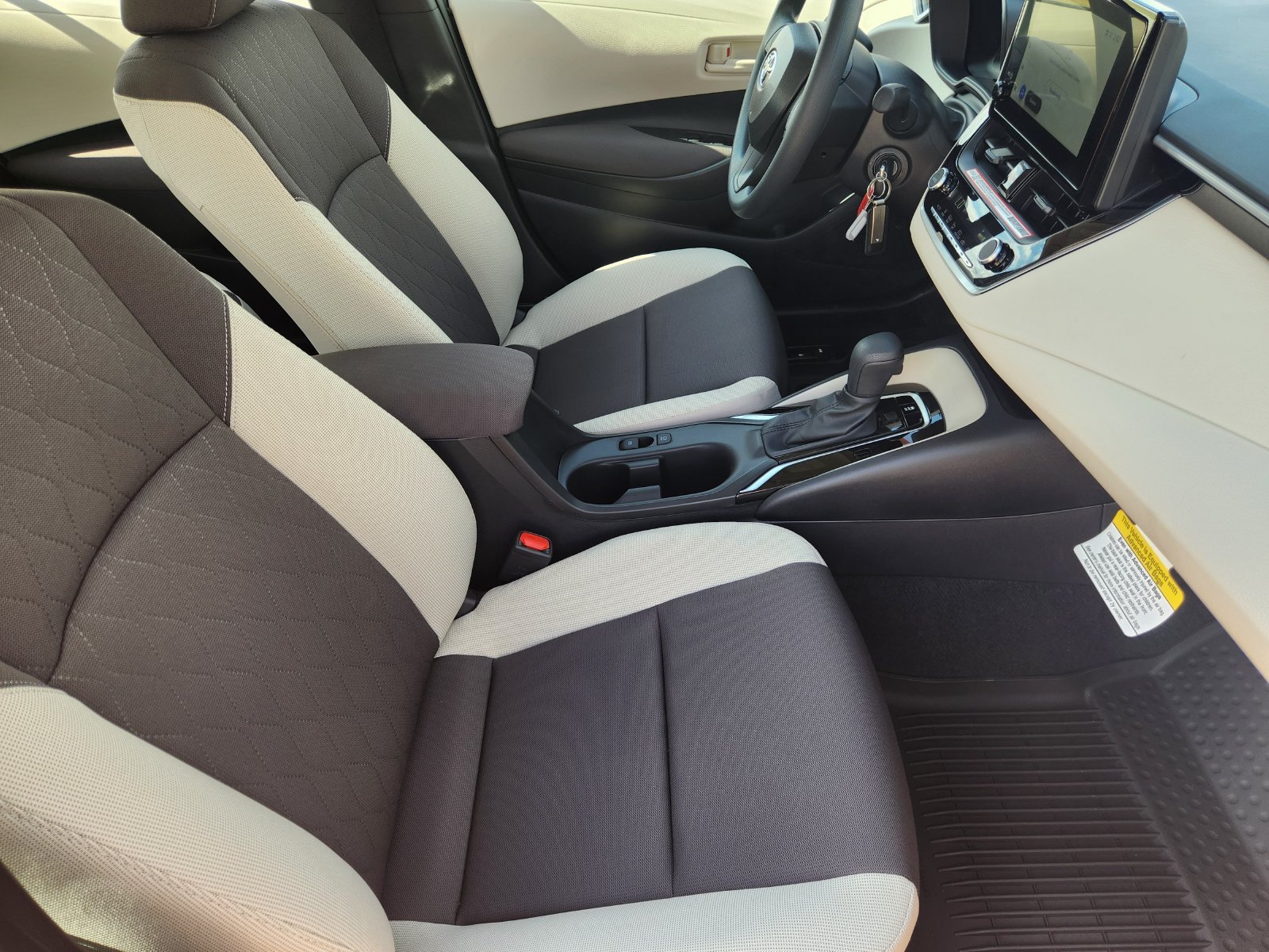 New 2027 Toyota Corolla LE FWD image 13