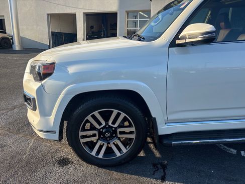 Used 2016 Toyota 4Runner Limited image 7