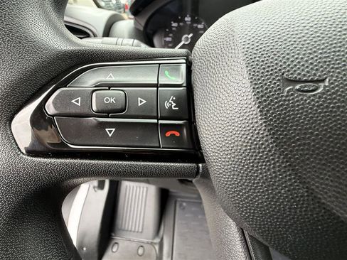 Used 2025 RAM ProMaster 2500 w/ Convenience Group FWD image 16