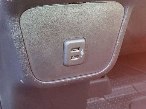 Used 2023 Chevrolet Equinox LT AWD/4WD image 26