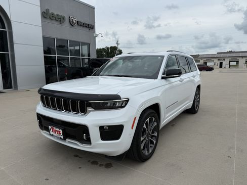 Used 2023 Jeep Grand Cherokee L Overland AWD/4WD image 30