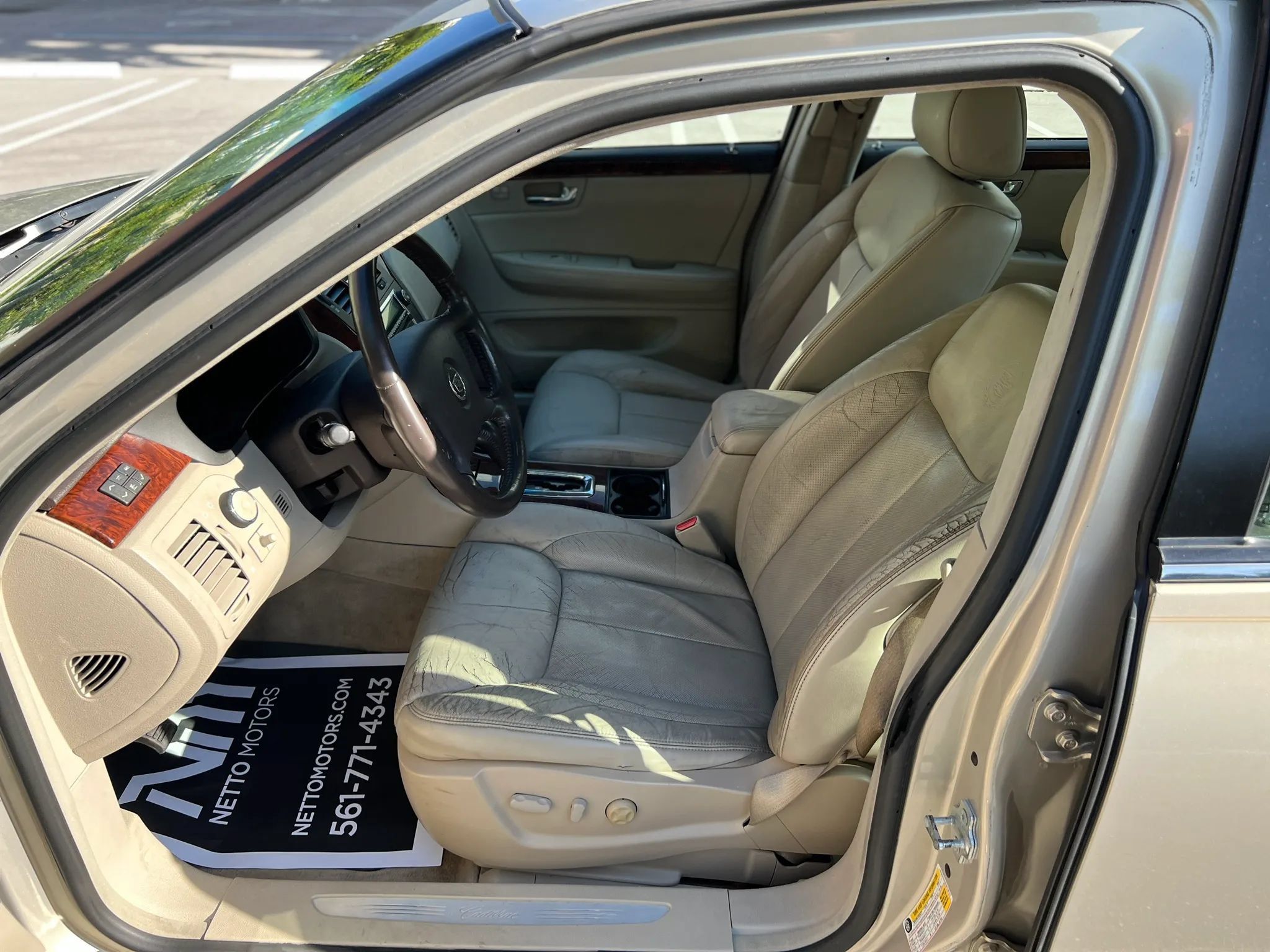 Used 2007 Cadillac DTS Luxury I FWD image 11