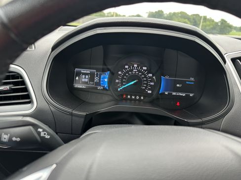Used 2024 Ford Edge SEL AWD/4WD image 15