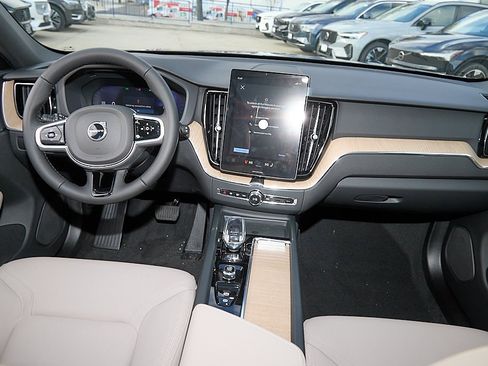 New 2026 Volvo XC60 B5 Plus w/ Protection Package Premier image 23