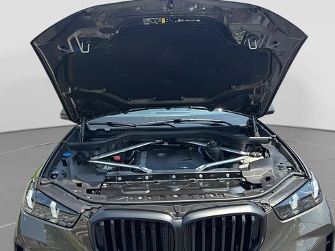 Used 2026 BMW X5 xDrive40i w/ M Sport Package AWD/4WD image 31