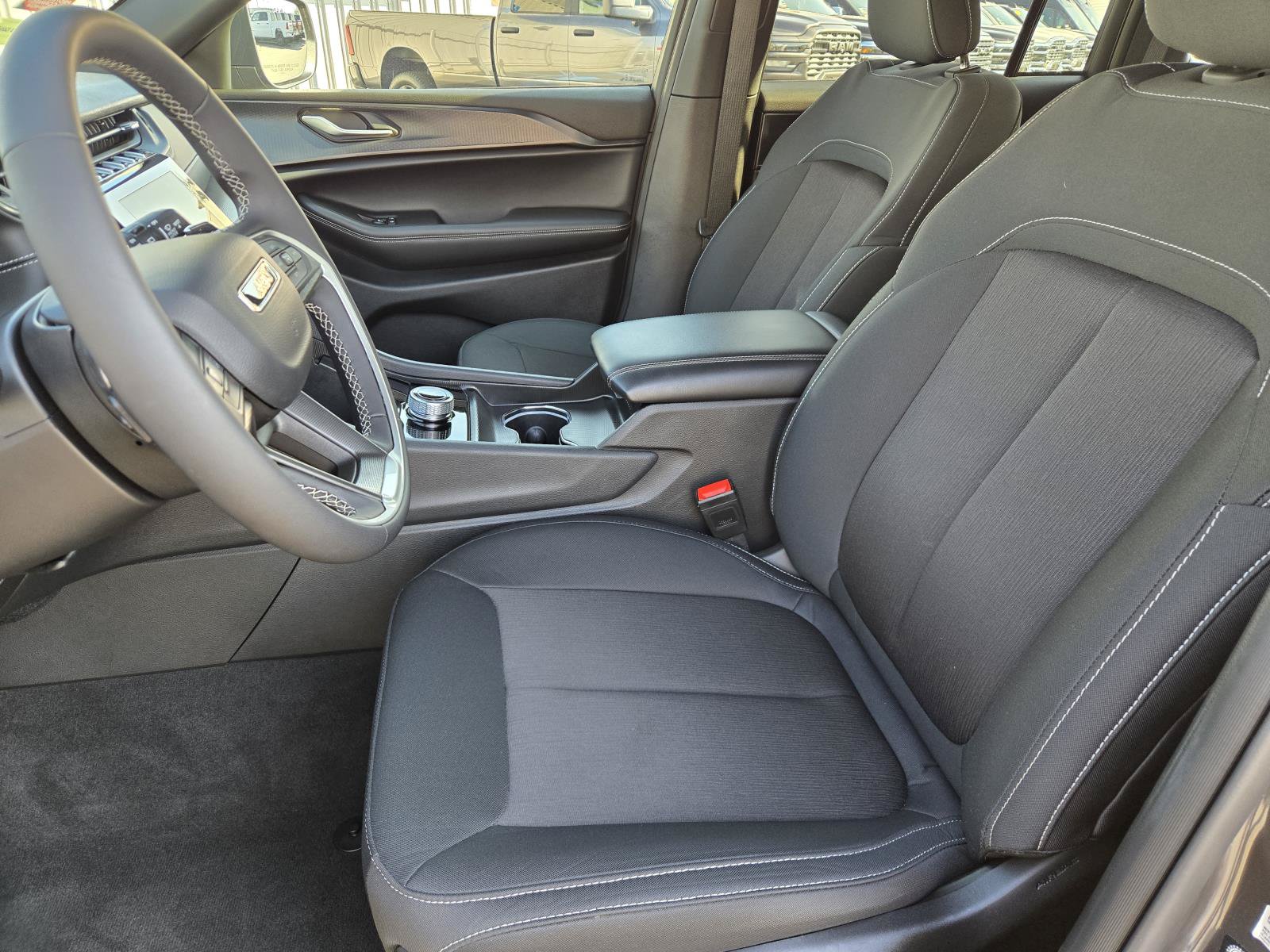 Certified 2025 Jeep Grand Cherokee Laredo X RWD image 22