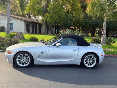 Used 2003 BMW Z4 2.5i image 8