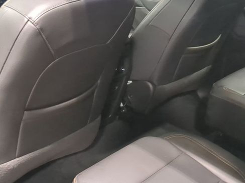 Used 2021 Chevrolet Traverse LT w/ LT Premium Package FWD image 18