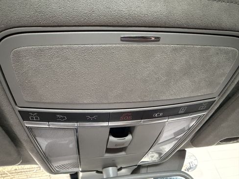 Used 2009 Mercedes-Benz S 600 image 19