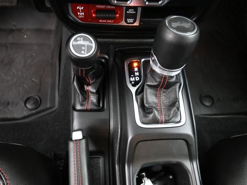 Used 2023 Jeep Wrangler Rubicon w/ LED Lighting Group image 45