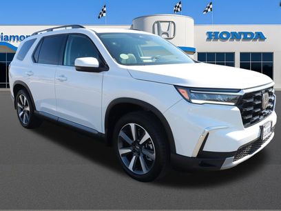 Certified 2025 Honda Pilot Touring