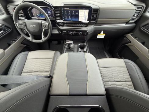 New 2026 Chevrolet Silverado 1500 ZR2 image 10