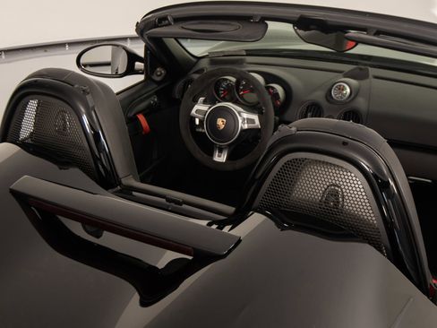 Used 2011 Porsche Boxster Spyder image 35