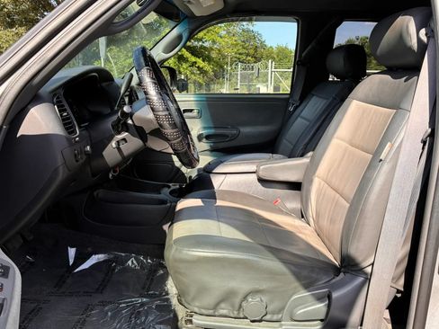 Used 2004 Toyota Tundra SR5 w/ SR5 Extra Value Pkg AWD/4WD image 13