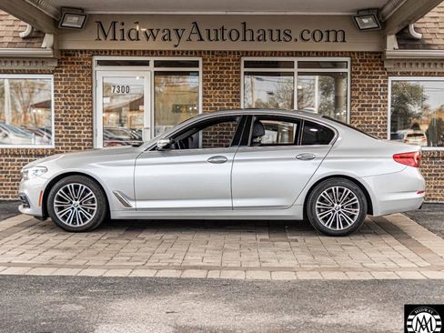Used 2018 BMW 530i xDrive w/ Premium Package AWD/4WD image 4