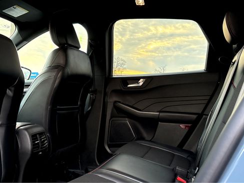 Used 2025 Ford Escape ST-Line Elite image 19