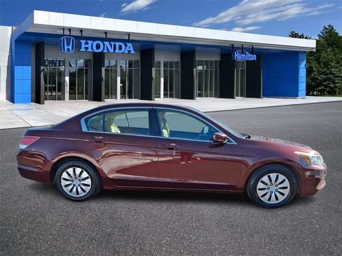 Used 2011 Honda Accord LX image 9