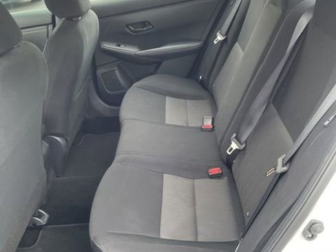 Used 2024 Nissan Sentra SV image 6