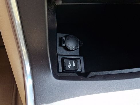 Used 2015 Toyota Camry LE FWD image 23